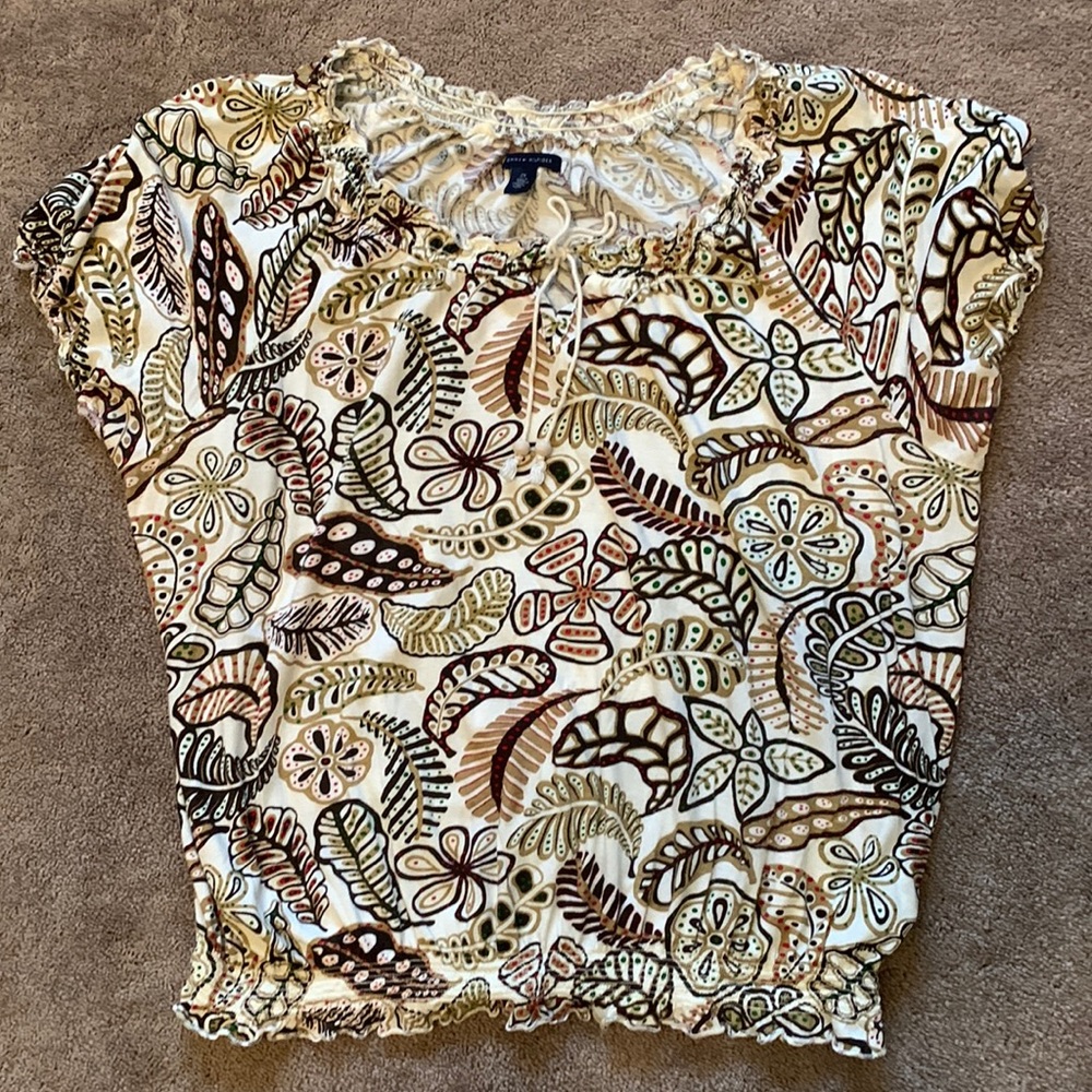 Womens shirt sleeve top